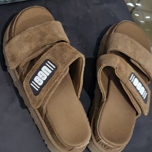 UGG SLIDES